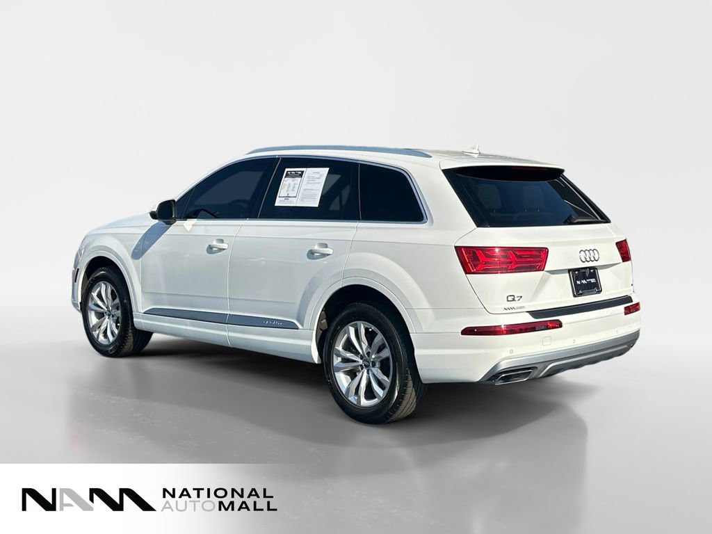 Used 2019 Audi Q7 2.0T Premium w/ Cold Weather Package image 3