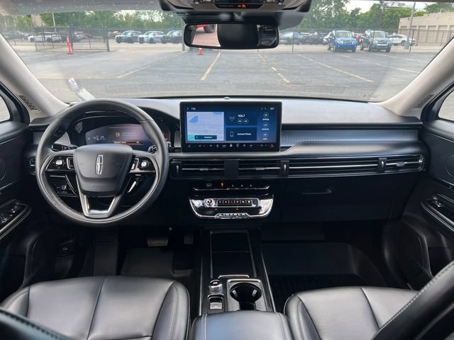 Used 2024 Lincoln Corsair AWD image 16