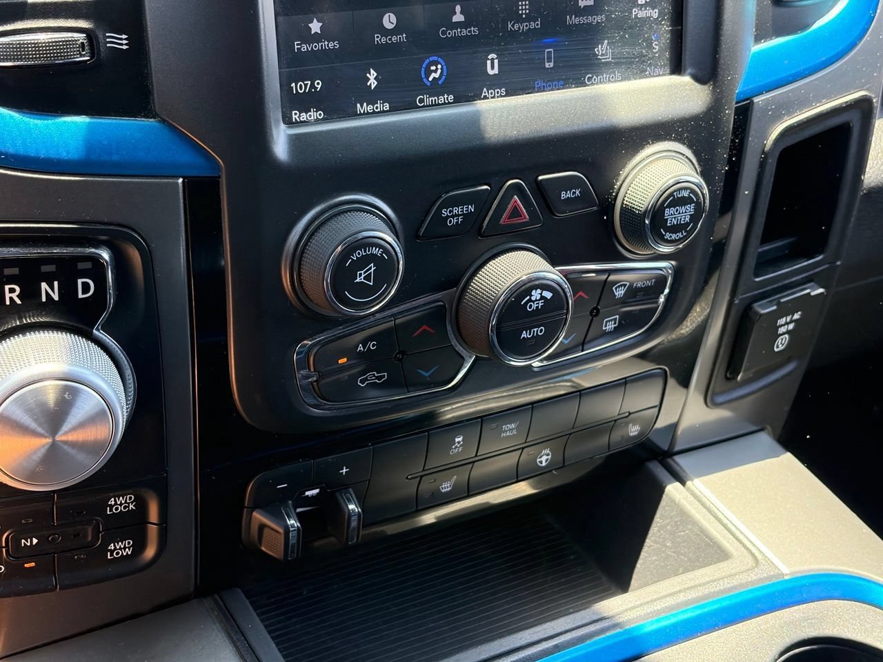 Used 2018 RAM 1500 Sport w/ Hydro Blue Sport Package AWD/4WD image 9