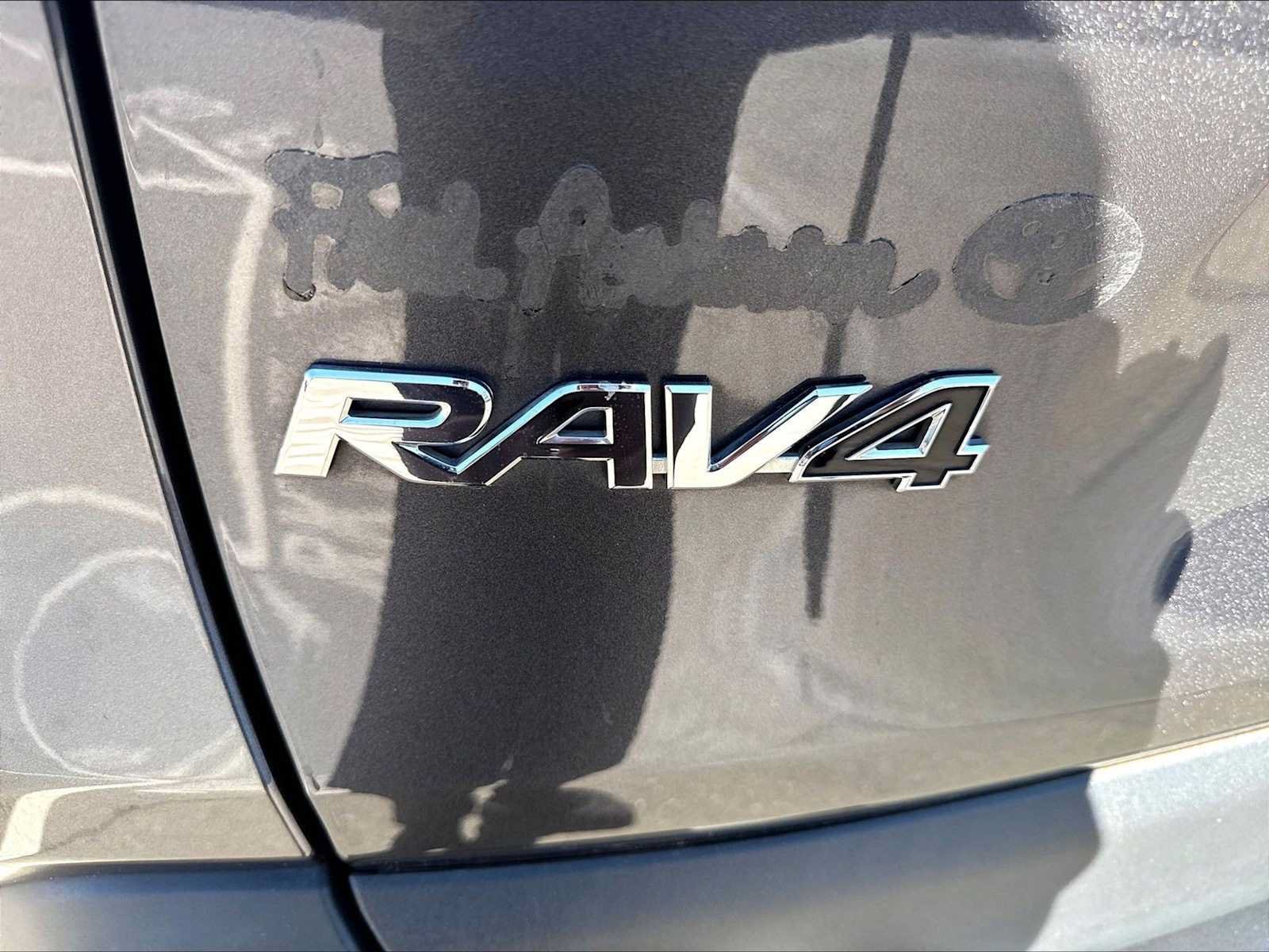 Used 2024 Toyota RAV4 XLE w/ Convenience Package AWD/4WD image 11