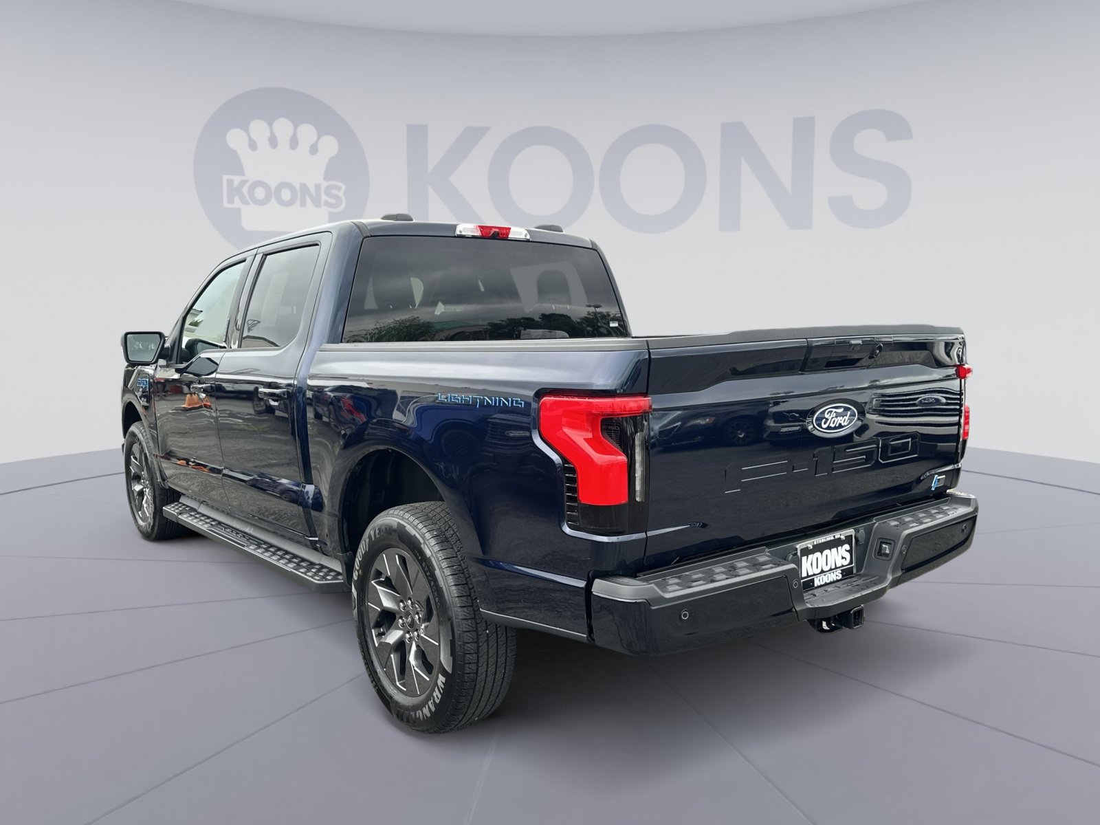 Used 2024 Ford F150 Lightning Flash AWD/4WD image 8