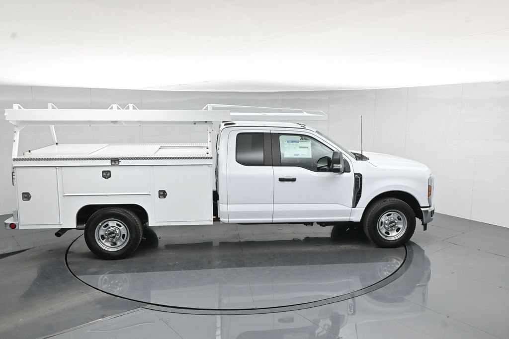 New 2026 Ford F350 XL w/ XL Chrome Package RWD image 48