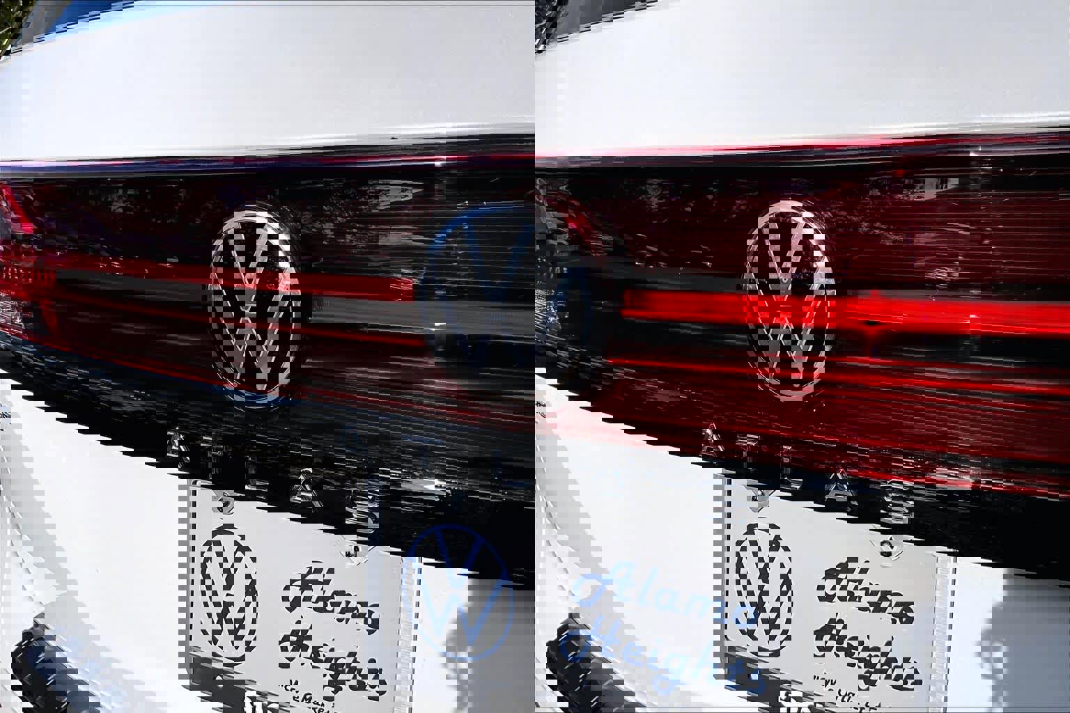 New 2026 Volkswagen Atlas Peak Edition image 15