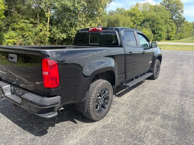 Used 2022 Chevrolet Colorado Z71 w/ Z71 Midnight Edition AWD/4WD image 11