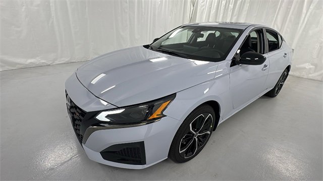 New 2025 Nissan Altima 2.5 SR w/ SR Premium Package image 7