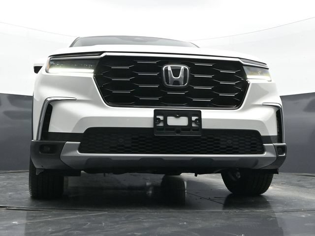 Used 2025 Honda Pilot Touring image 34