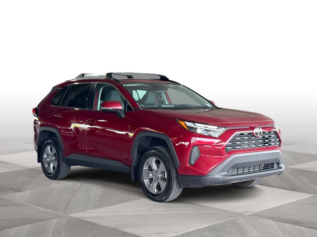 Used 2024 Toyota RAV4 XLE w/ Convenience Package FWD image 2