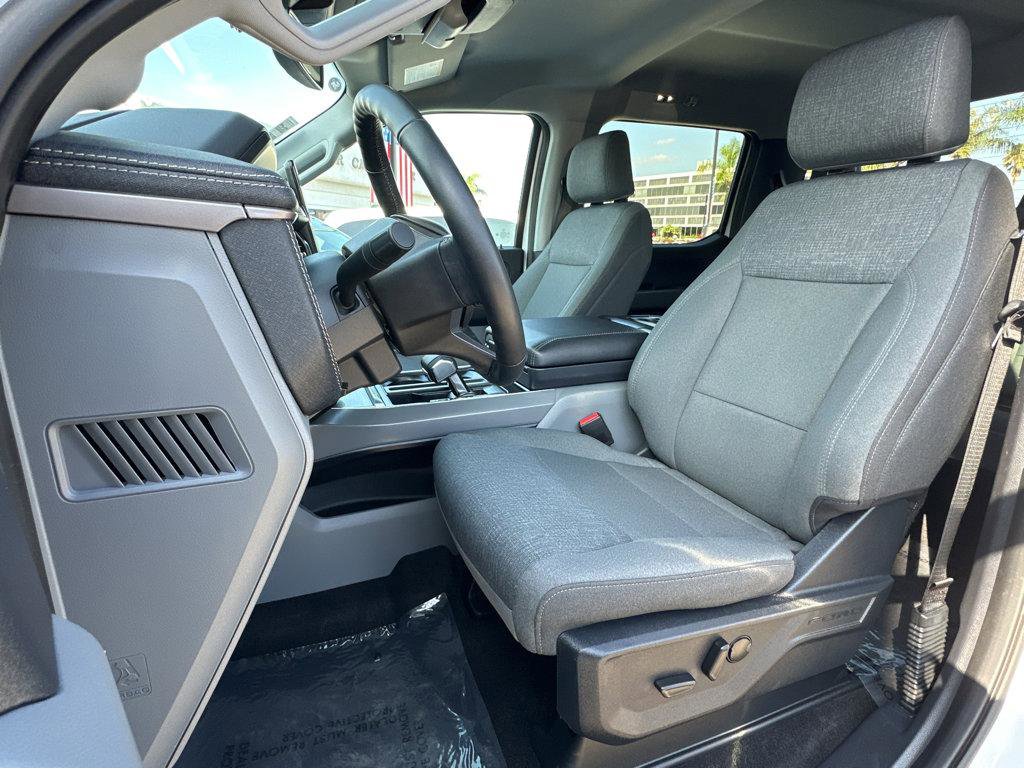 Used 2024 Ford F150 Lightning Flash image 8