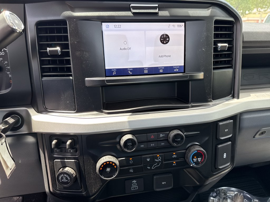 New 2026 Ford F250 XL w/ XL Chrome Package RWD image 9