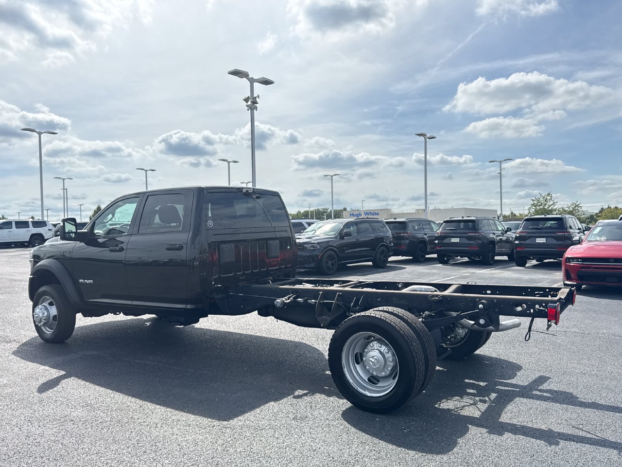 Used 2025 RAM 5500 4x4 Crew Cab image 6