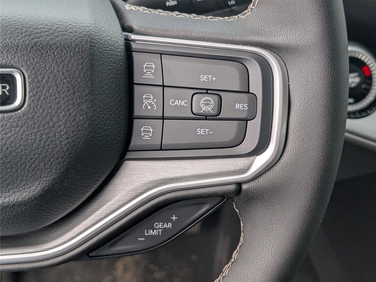New 2026 Jeep Grand Wagoneer Limited AWD/4WD image 22