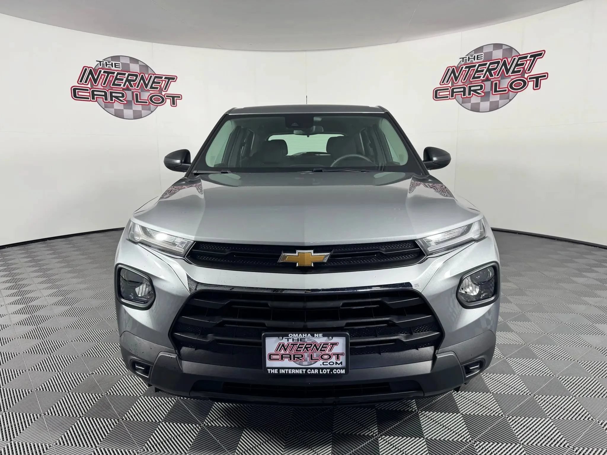 Used 2023 Chevrolet TrailBlazer LS AWD/4WD image 2