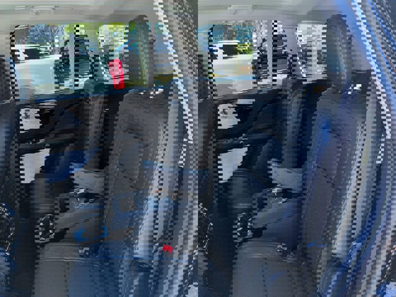 Certified 2025 Lincoln Aviator Reserve w/ Equipment Group 201A image 14