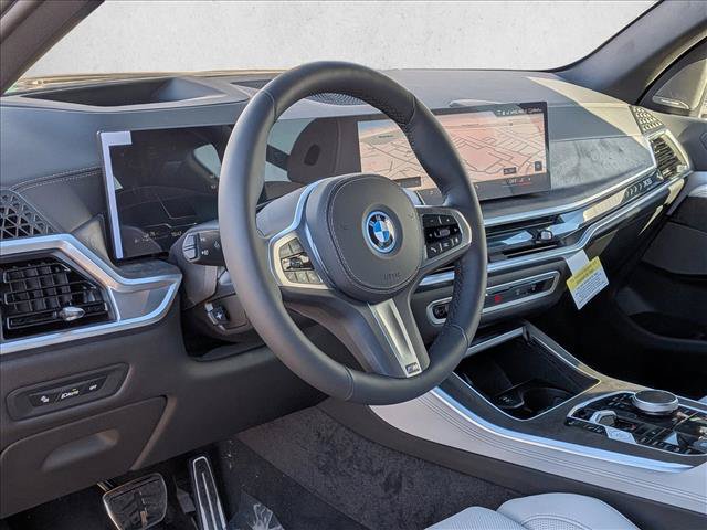 New 2026 BMW X5 xDrive50e AWD/4WD image 3