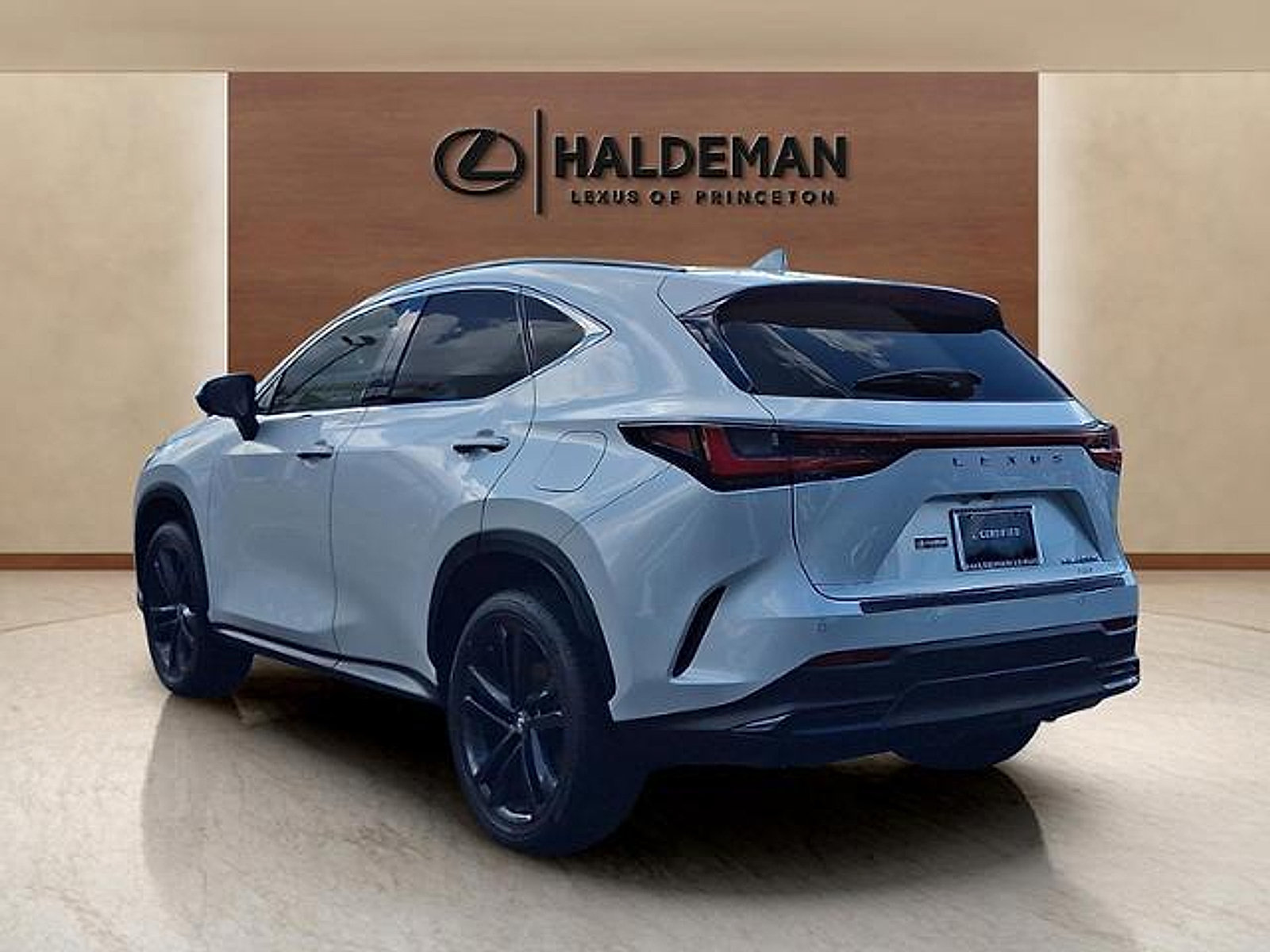 Certified 2023 Lexus NX 450h+ AWD w/ Accessory Package (Z2) image 4