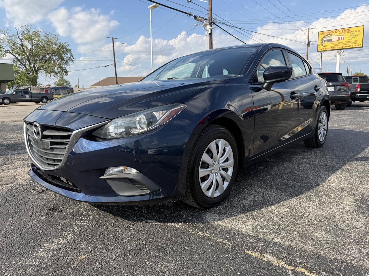 Used 2016 MAZDA MAZDA3 i Sport FWD image 2