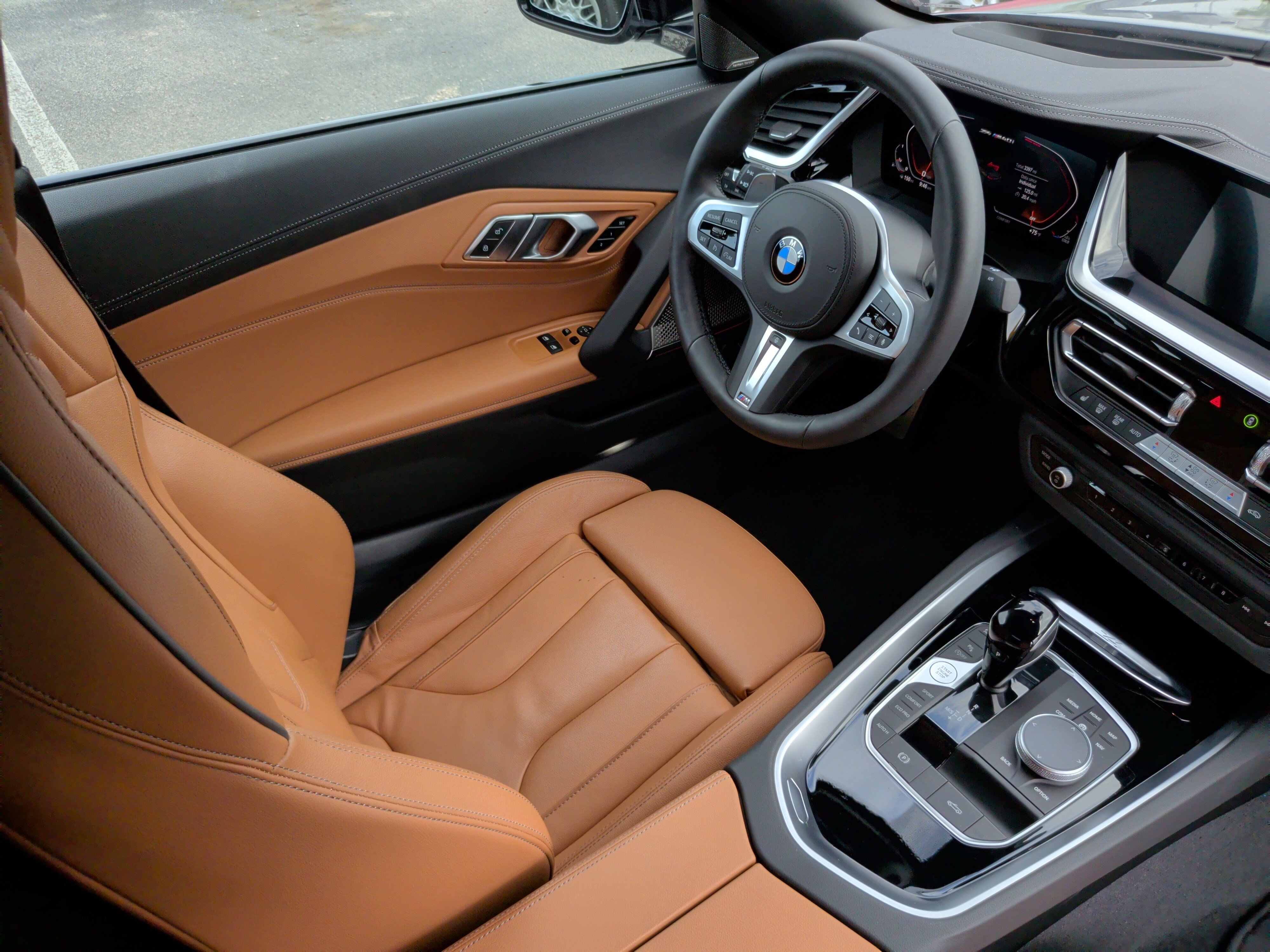 Certified 2026 BMW Z4 M40i w/ Premium Package image 33