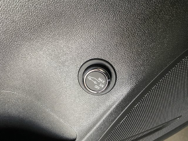 Used 2023 Buick Envision Essence AWD/4WD image 22