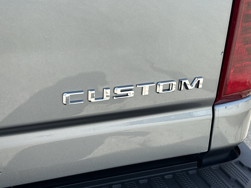 Used 2024 Chevrolet Silverado 2500 Custom w/ Custom Value Package AWD/4WD image 9