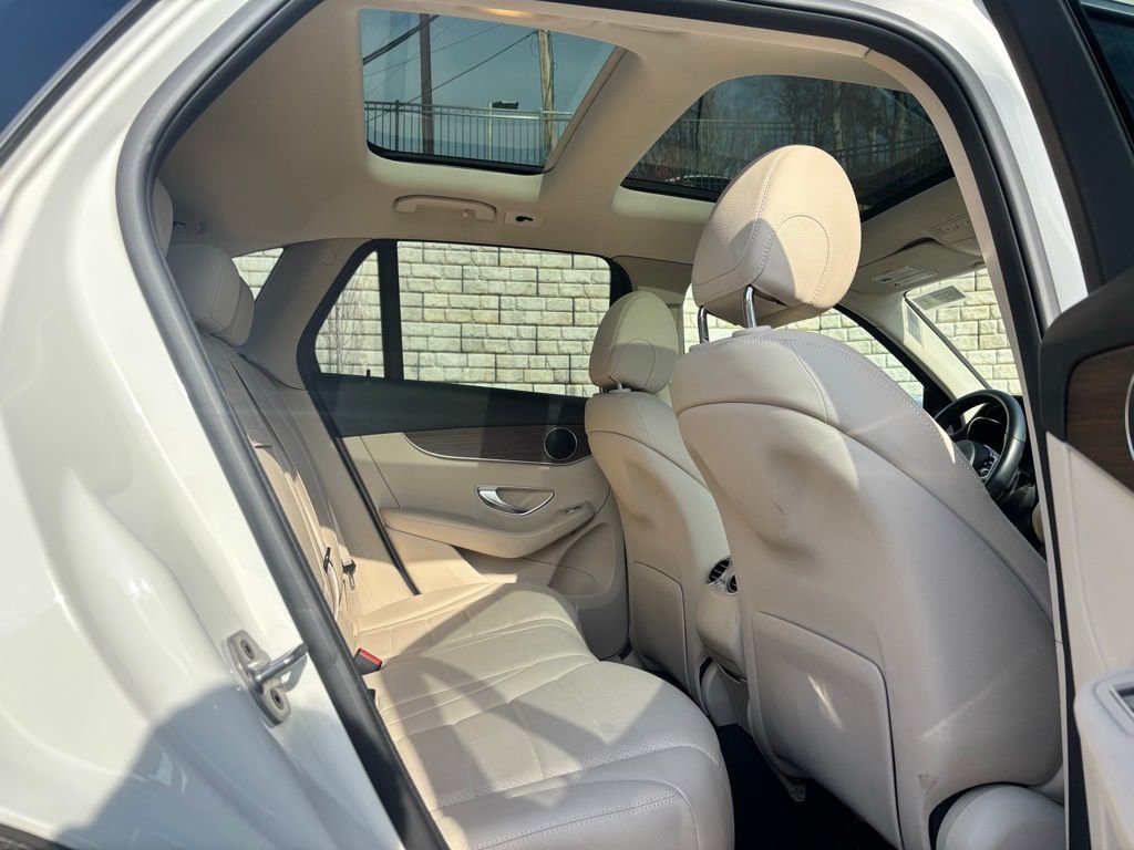 Certified 2022 Mercedes-Benz GLC 300 4MATIC image 8