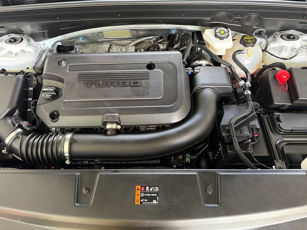 Used 2025 Buick Envision Sport Touring image 38