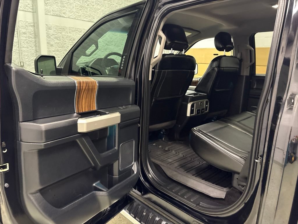 Used 2017 Ford F150 Lariat w/ Equipment Group 501A Mid AWD/4WD image 31