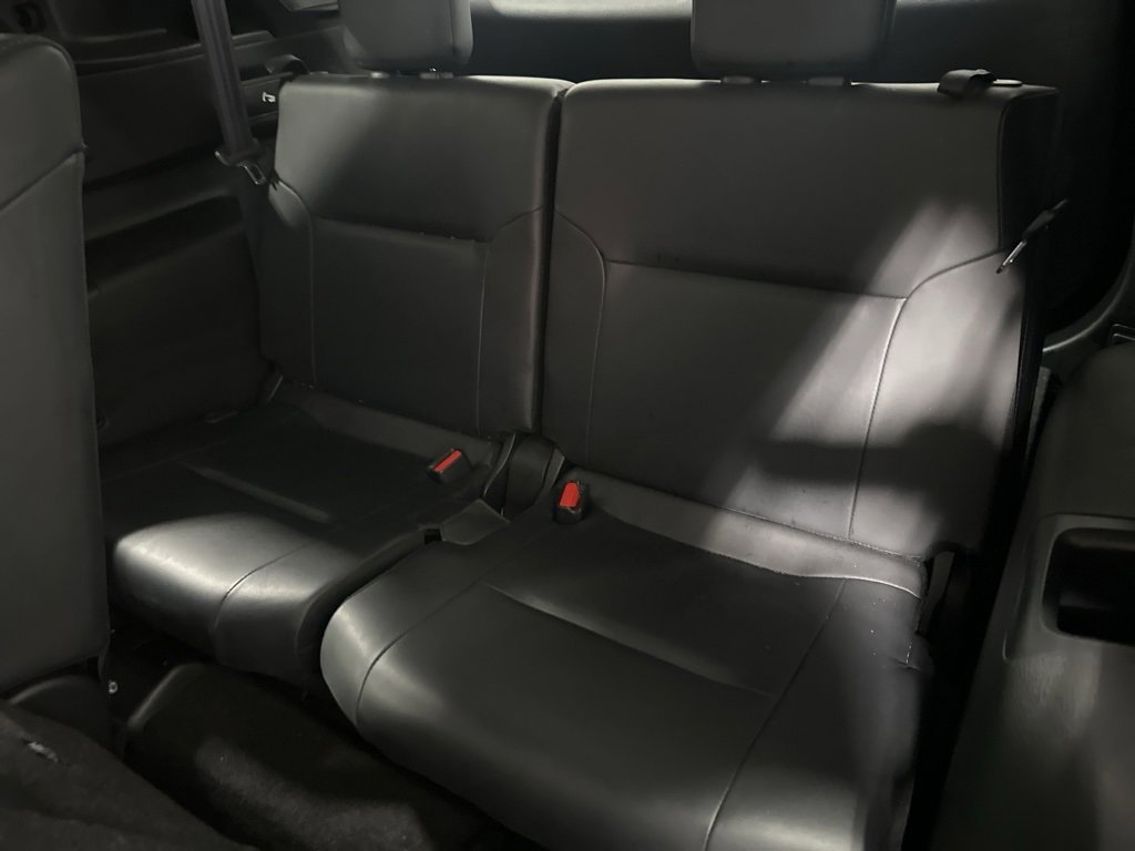 Used 2024 Mitsubishi Outlander AWD image 23