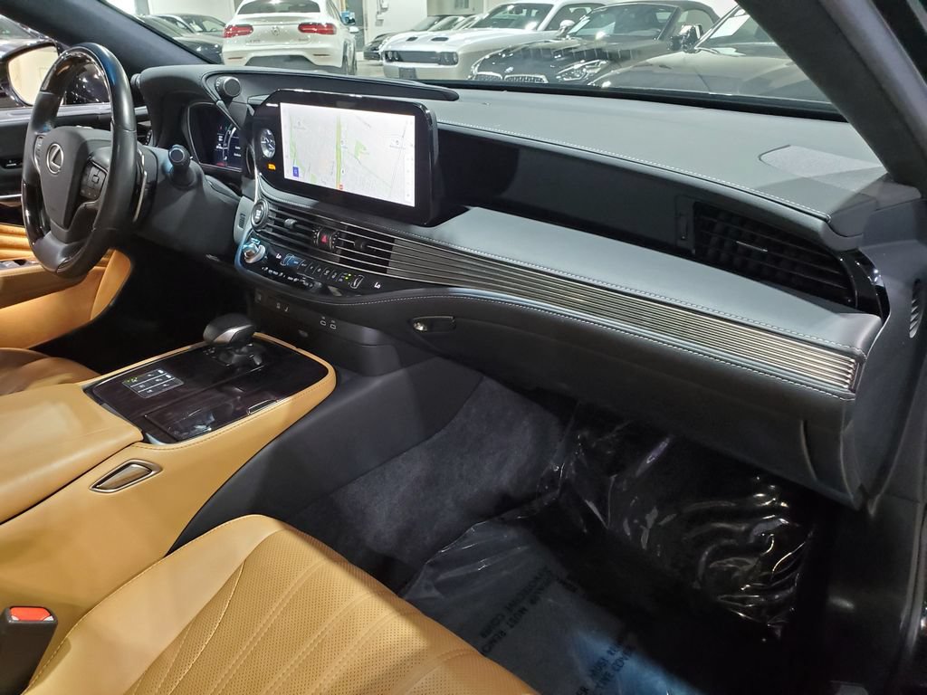 Used 2023 Lexus LS 500 w/ Interior Upgrade Package RWD image 13