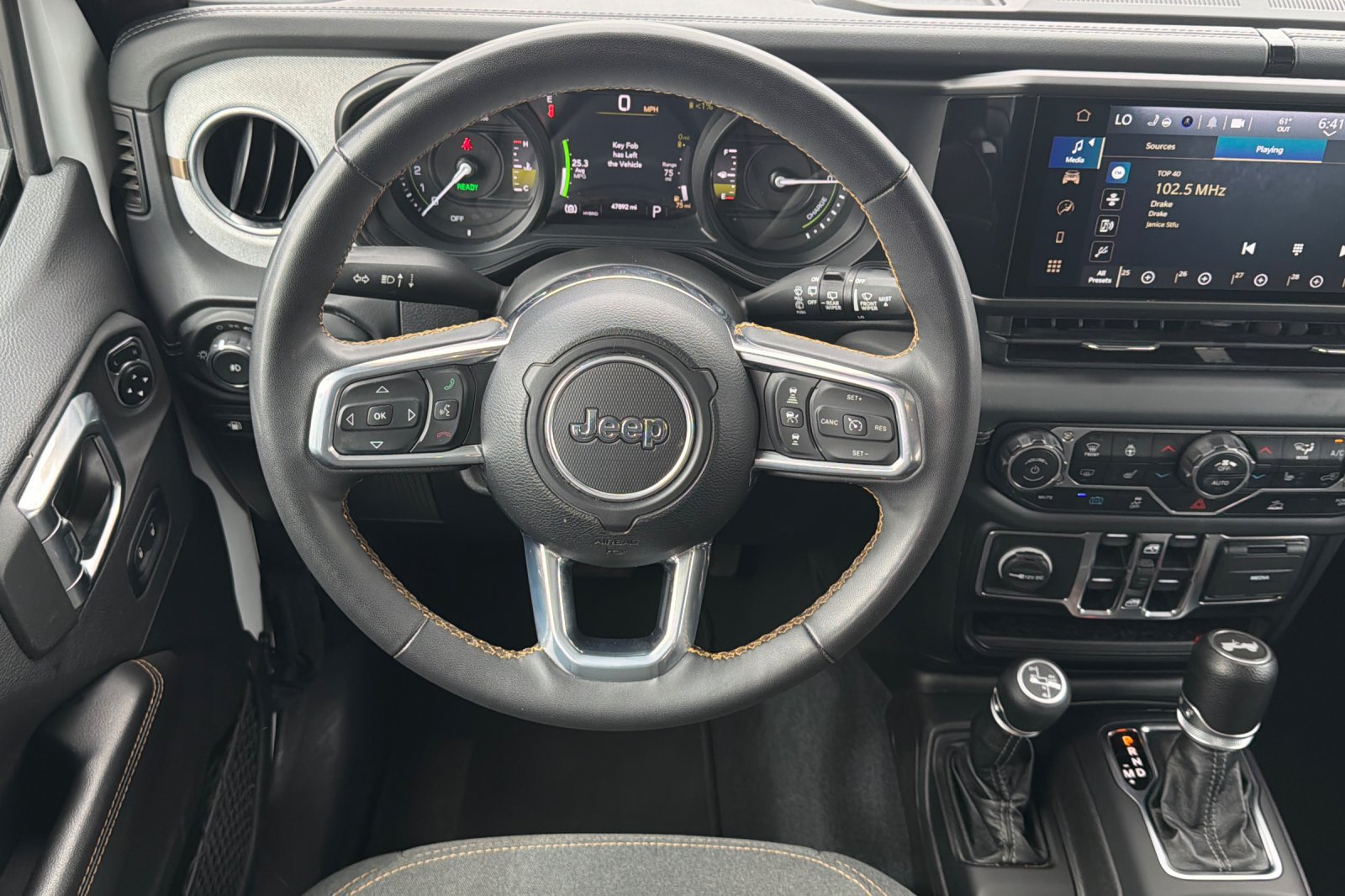 Used 2024 Jeep Wrangler Unlimited Sahara AWD/4WD image 18