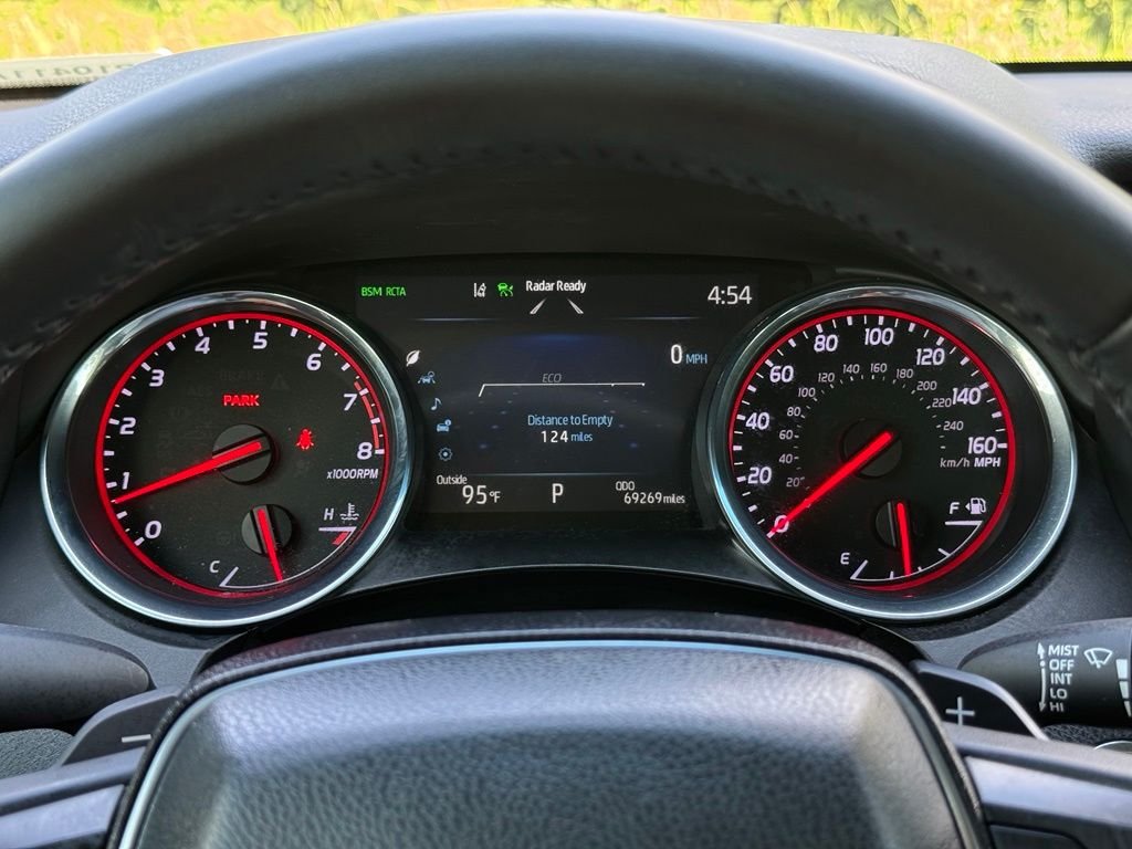 Used 2020 Toyota Camry XSE FWD image 35