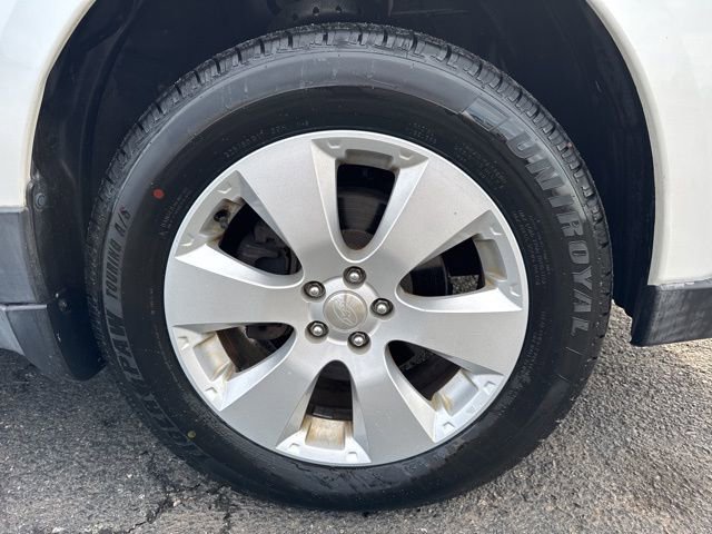 Used 2012 Subaru Outback 2.5i Limited image 3