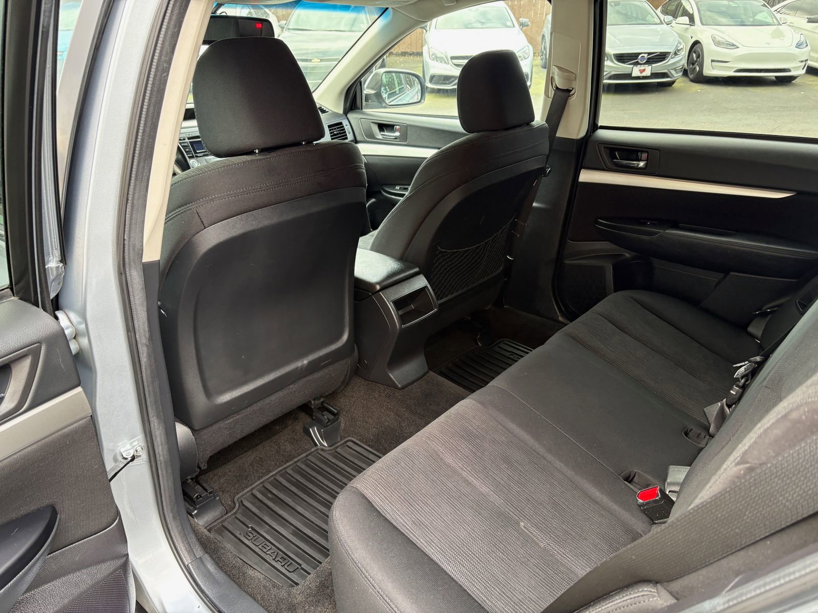 Used 2013 Subaru Outback 2.5i Premium w/ All-Weather Pkg AWD/4WD image 17