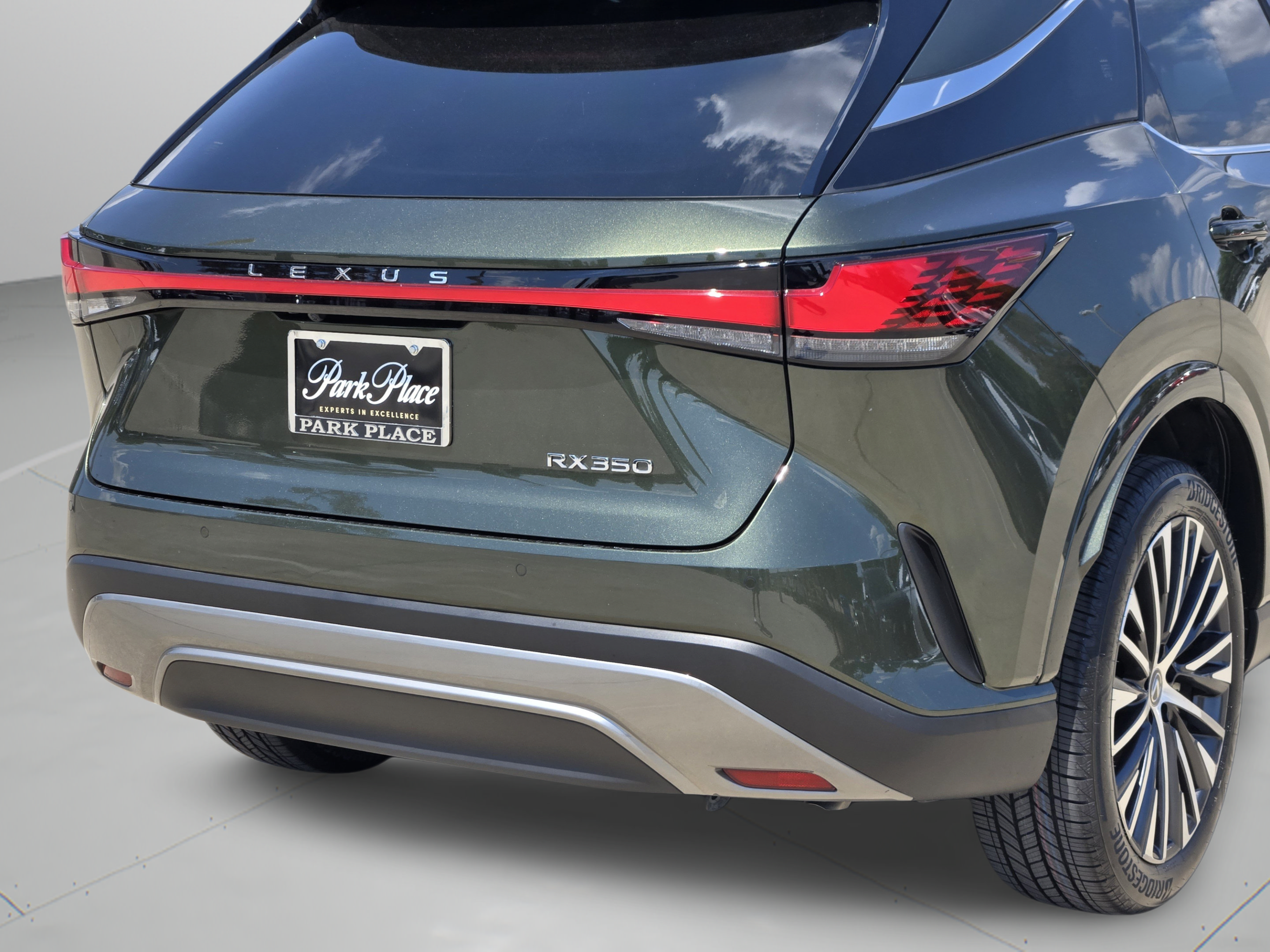 Certified 2025 Lexus RX 350 Premium Plus w/ Accessory Package (Z1) FWD image 24