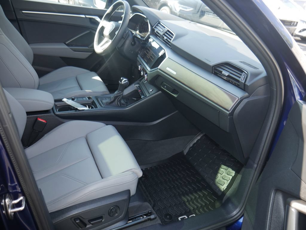 Certified 2023 Audi Q3 2.0T Premium Plus w/ Premium Plus Package AWD/4WD image 26