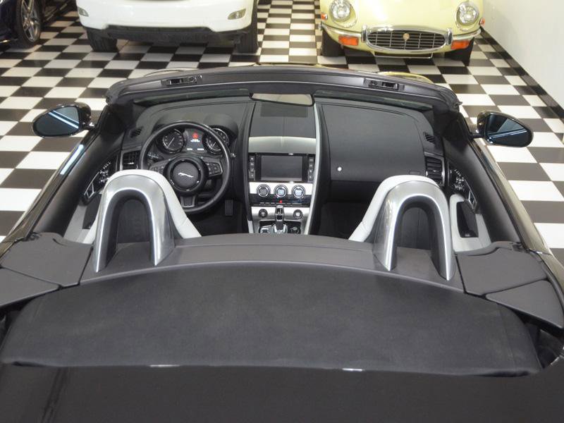Used 2016 Jaguar F-TYPE Convertible image 30