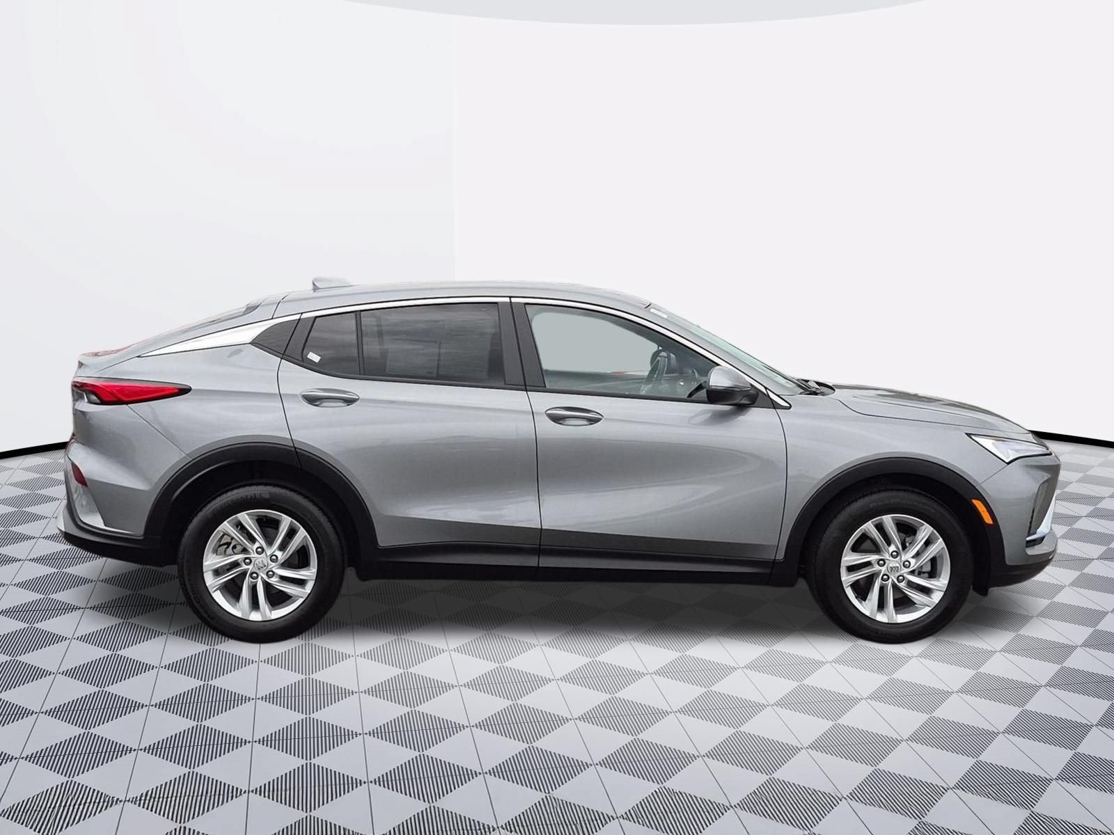 Certified 2026 Buick Envista Preferred w/ Advanced Safety Package FWD image 8