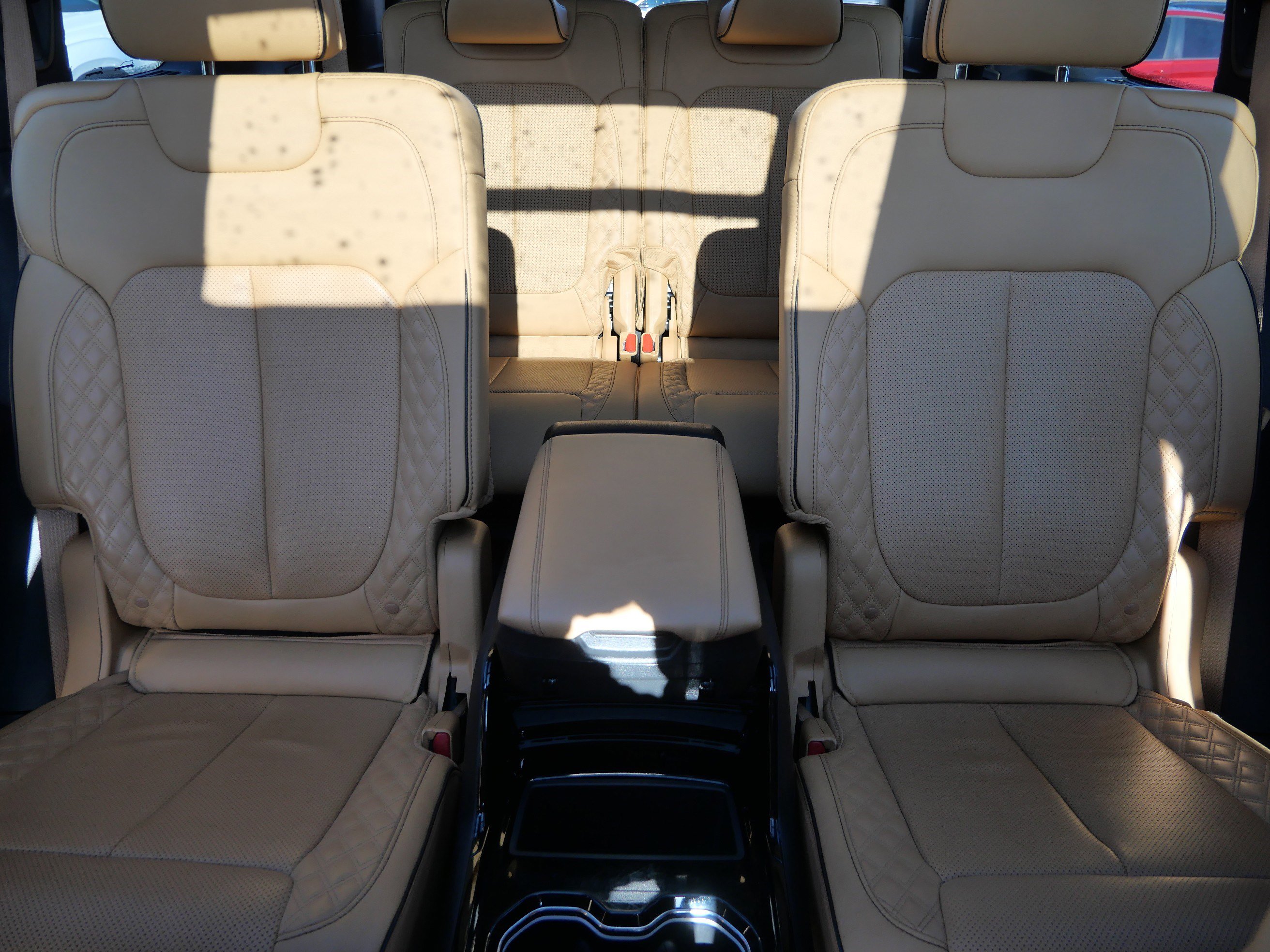 Used 2023 Jeep Grand Cherokee L Summit w/ High Altitude Package image 13