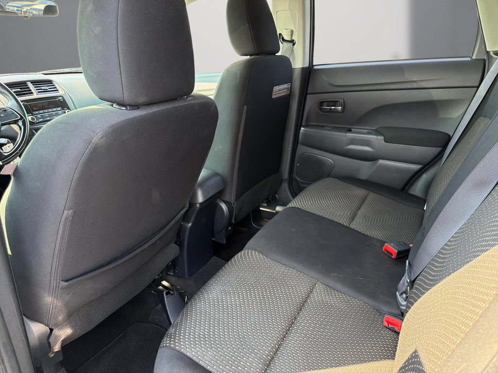 Used 2016 Mitsubishi Outlander Sport SE FWD image 14