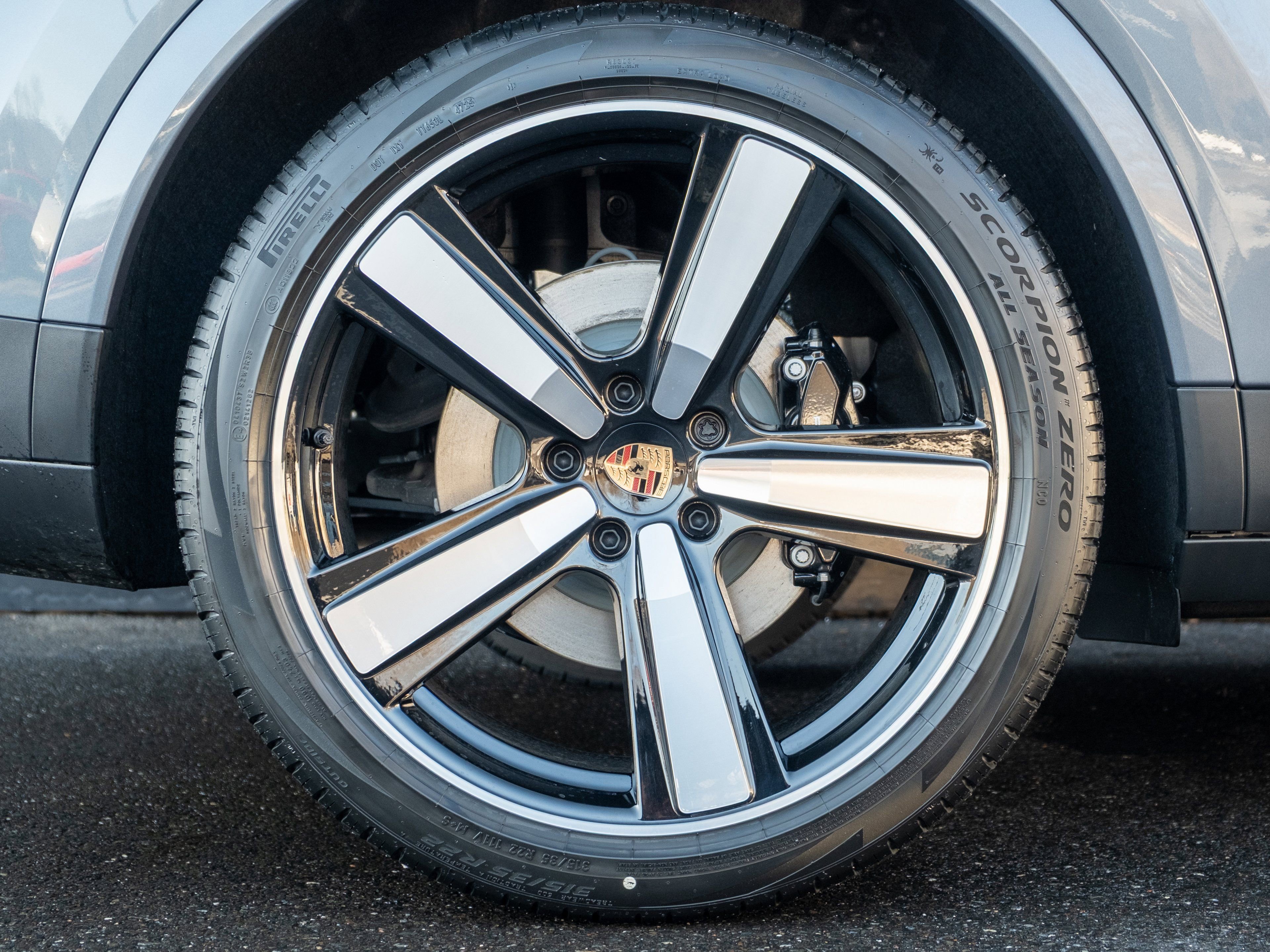 New 2026 Porsche Cayenne S image 14