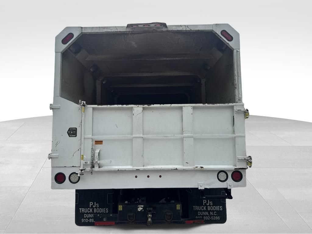 Used 2022 Ford F650 2WD Regular Cab Super Duty image 5