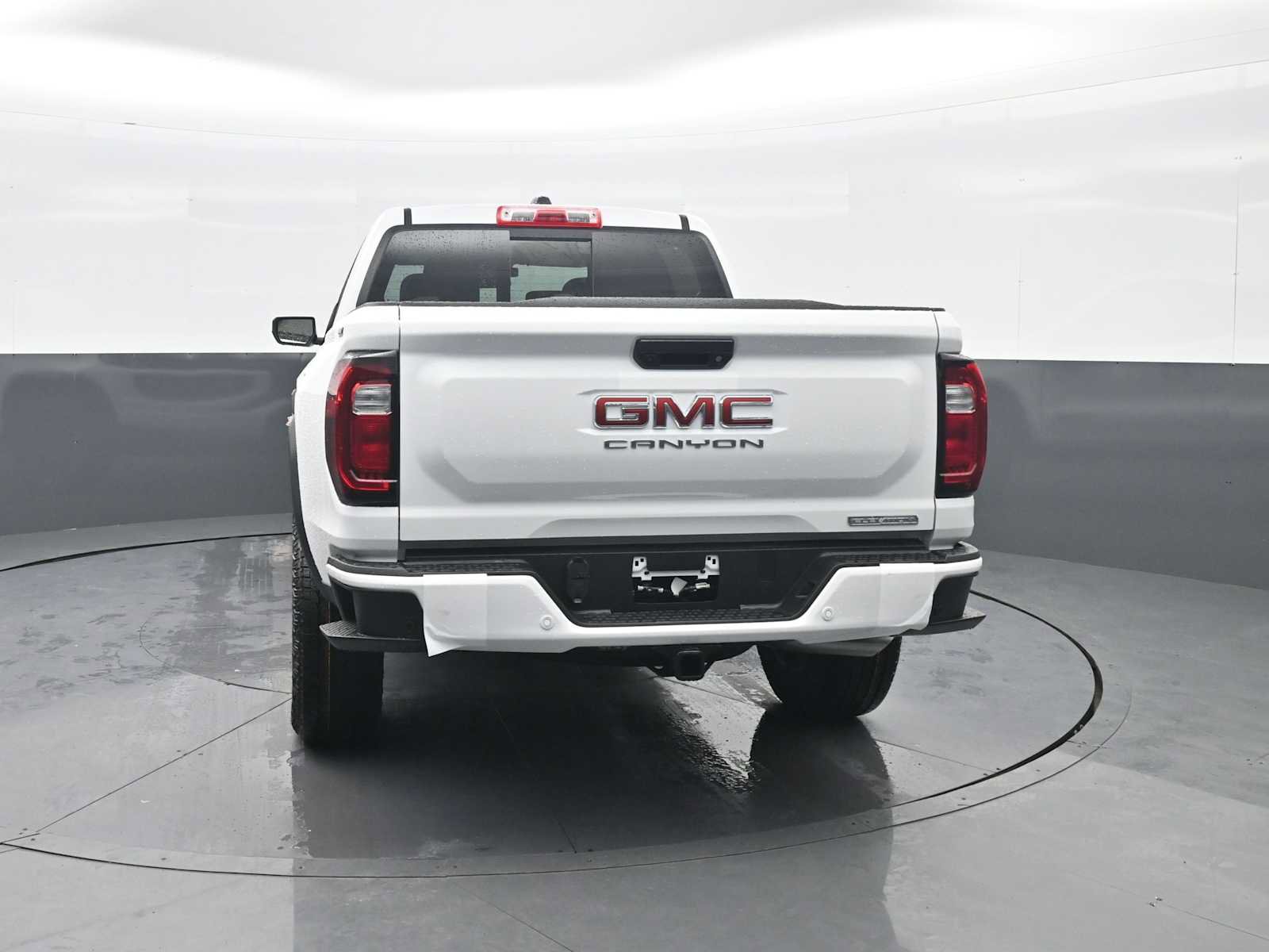 New 2026 GMC Canyon Elevation w/ Convenience Package image 6