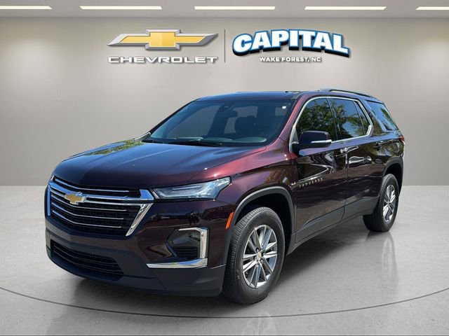 Used 2023 Chevrolet Traverse LT image 2