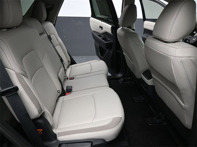 Certified 2025 Nissan Pathfinder SL image 29