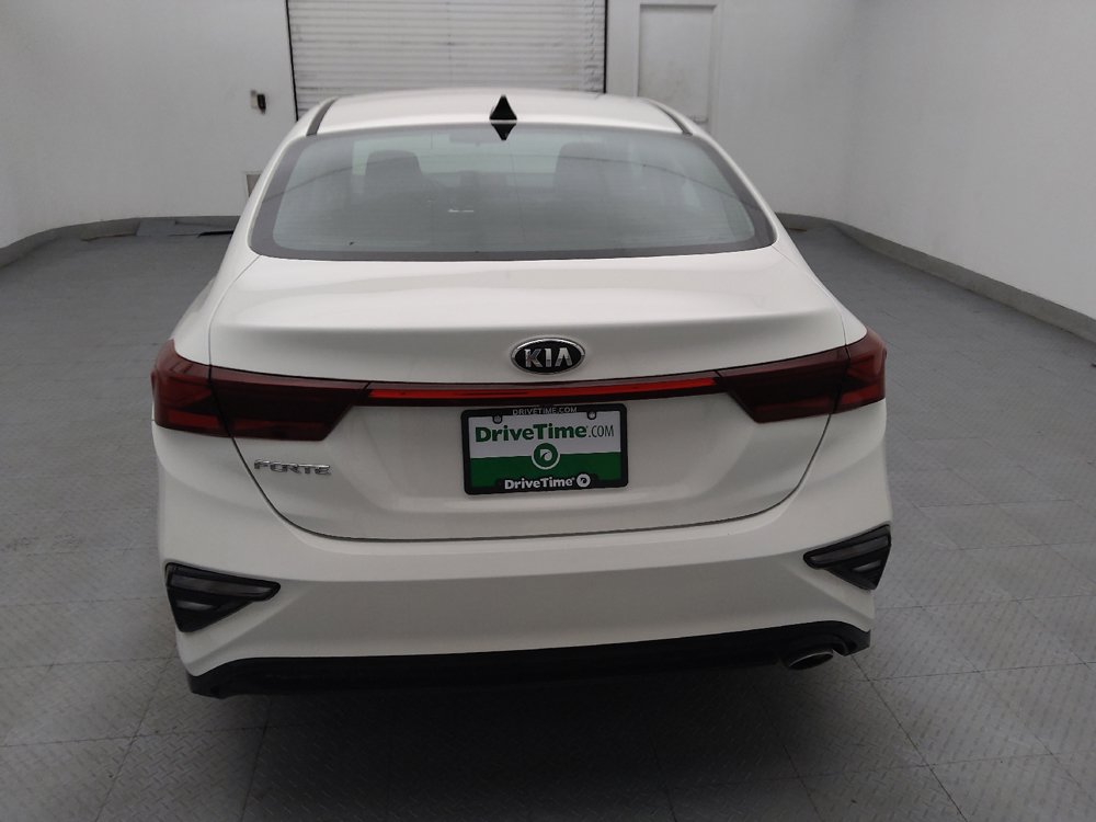 Used 2020 Kia Forte LXS FWD image 6