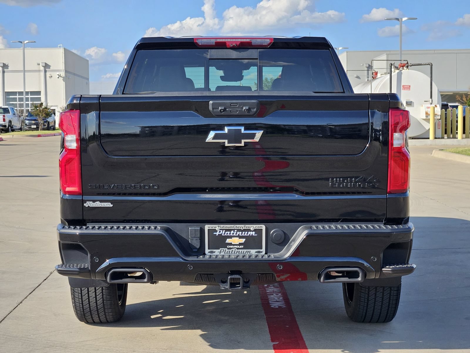 Certified 2025 Chevrolet Silverado 1500 High Country w/ High Country Premium Package AWD/4WD image 8