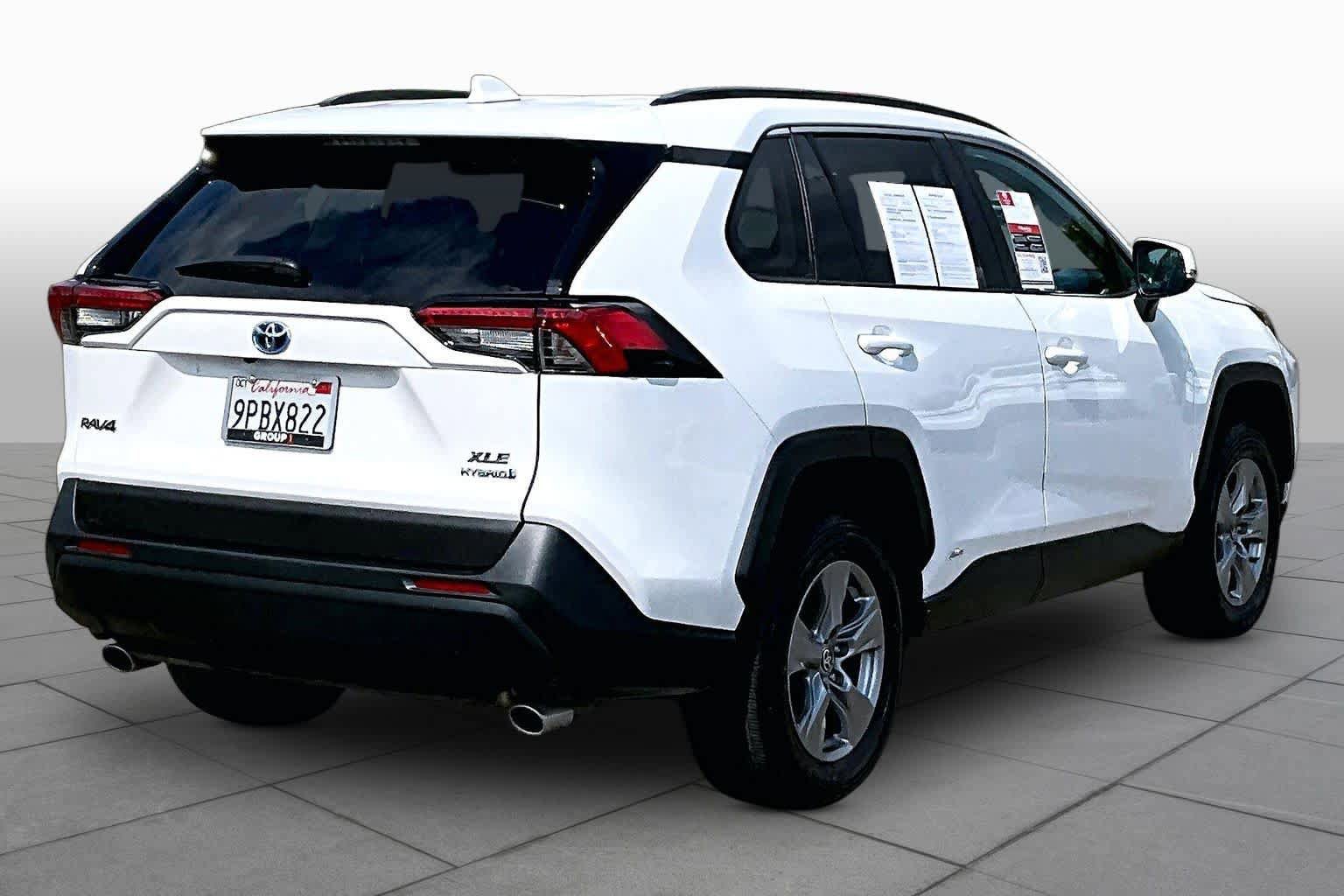 Used 2024 Toyota RAV4 XLE AWD/4WD image 12