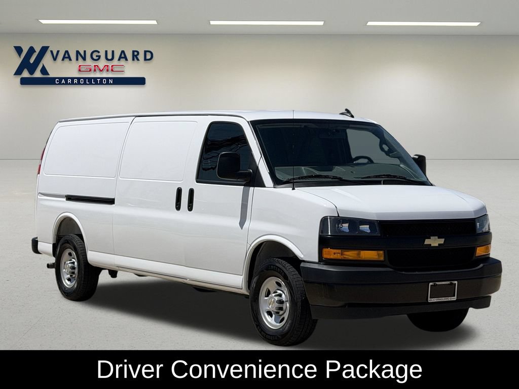 Used 2025 Chevrolet Express 3500 Extended w/ Driver Convenience Package RWD image 2