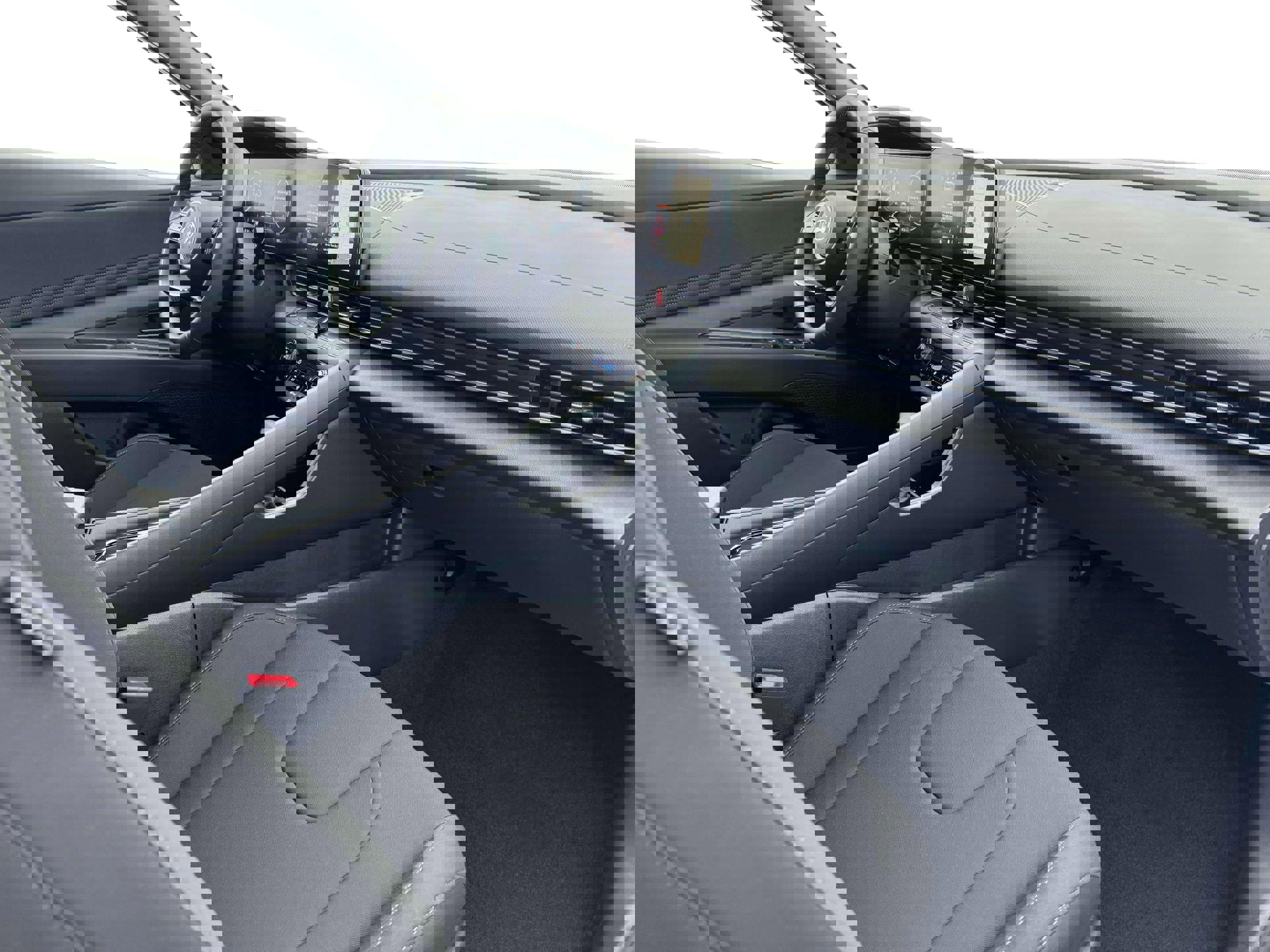 New 2025 Hyundai Elantra SEL image 22