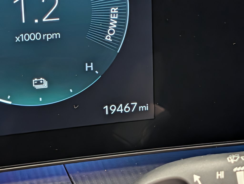 Used 2025 Hyundai Santa Fe Calligraphy AWD/4WD image 15