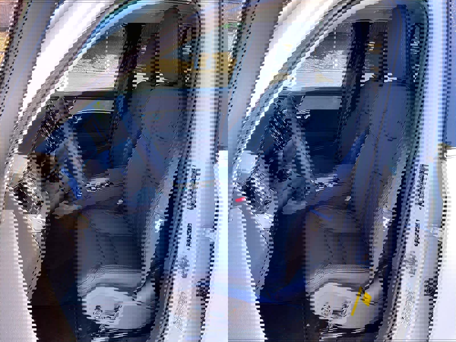 New 2026 Volvo XC90 T8 Core AWD/4WD image 11